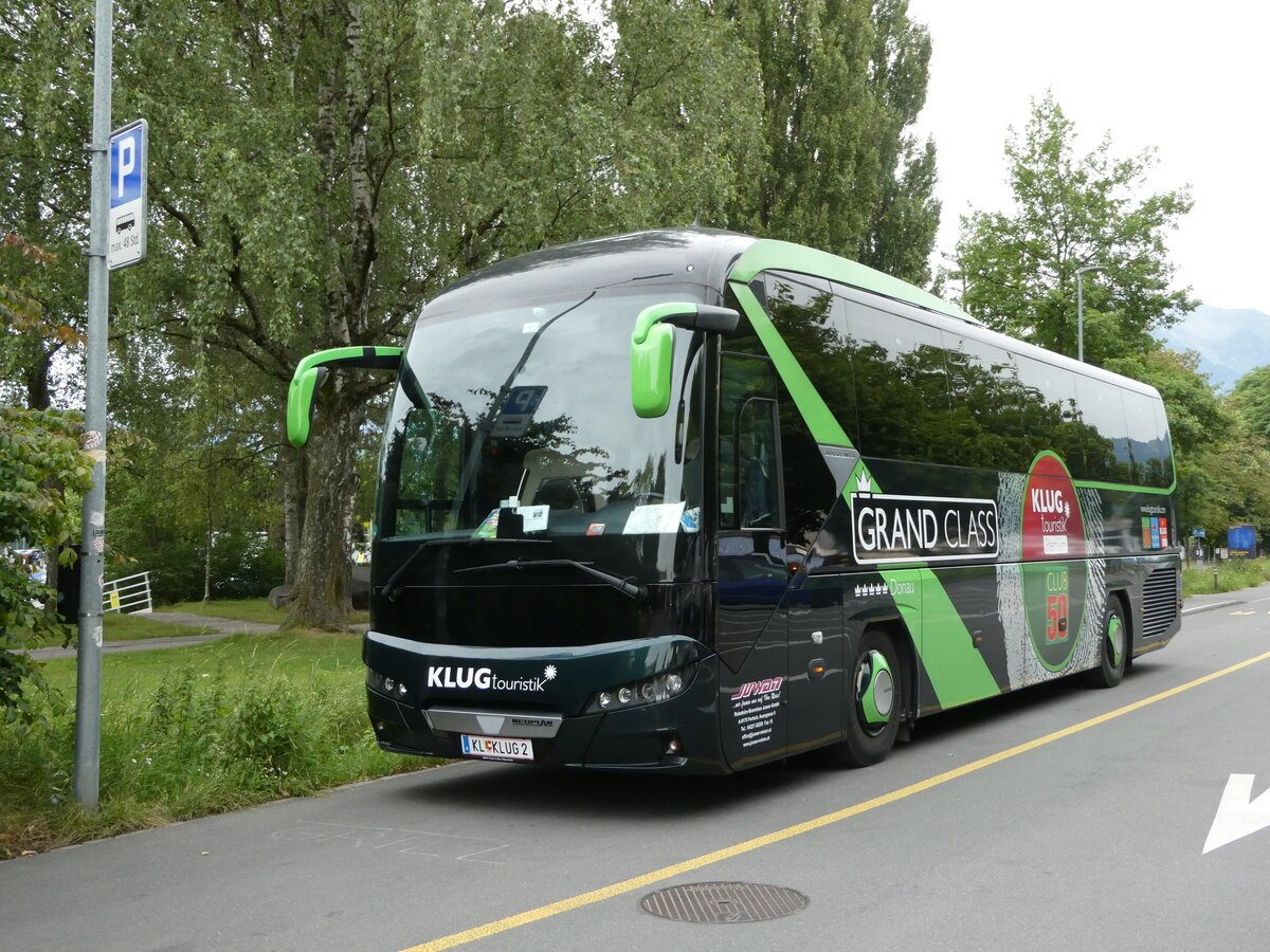 (237'720) - Aus Oesterreich: Juwan, Ferlach - KL KLUG 2 - Neoplan am 28. Juni 2022 in Thun, Lachen