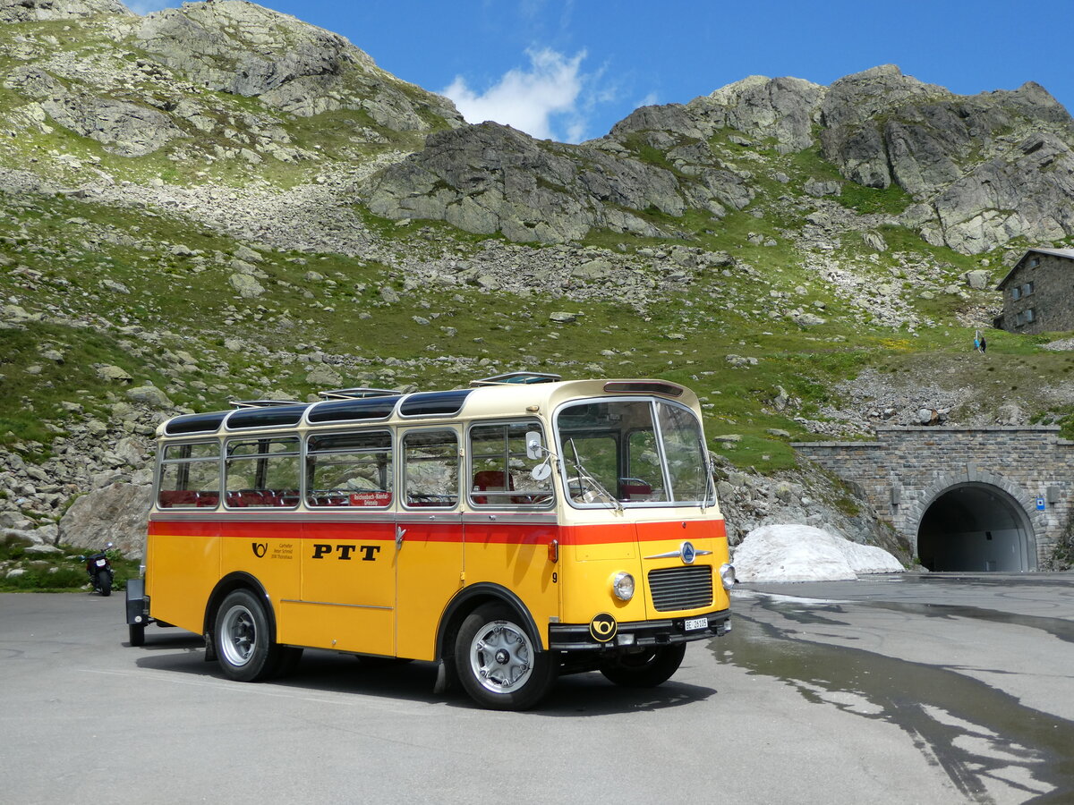 (237'977) - Schmid, Thrishaus - Nr. 9/BE 26'105 - Saurer/R&J (ex Geiger, Adelboden Nr. 9) am 10. Juli 2022 in Susten, Passhhe