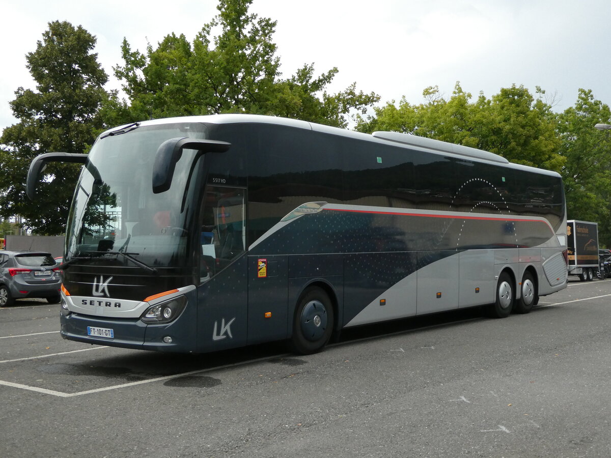 (239'485) - Aus Frankreich: Schmitt, Muttersholtz - FT 101 GT - Setra am 26. August 2022 in Thun, Seestrasse 