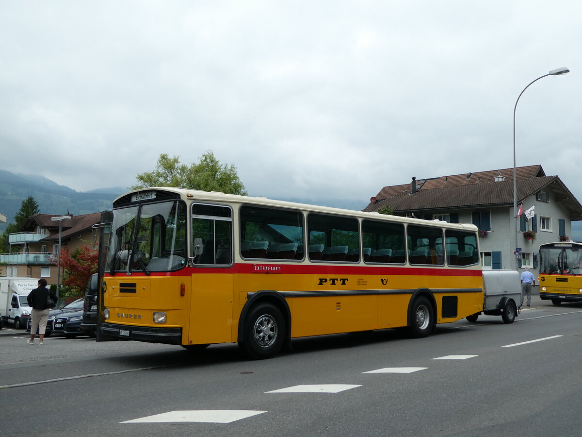 (239'794) - Schmid, Thrishaus - BE 26'206 - Saurer/Tscher (ex P 24'244) am 28. August 2022 in Giswil, Hotel Bahnhof