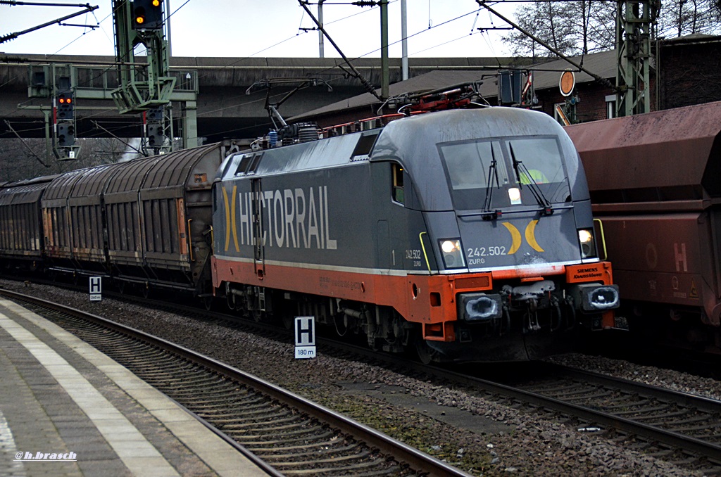 242 502 zog einen mischer durch hh-harburg,30.01.15