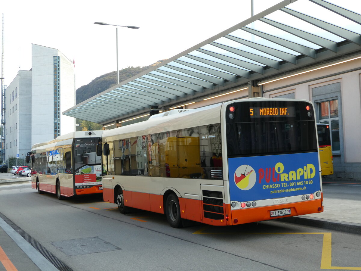 (242'948) - AMSA Chiasso - Nr. 10/TI 336'110 - Solaris am 17. November 2022 beim Bahnhof Chiasso