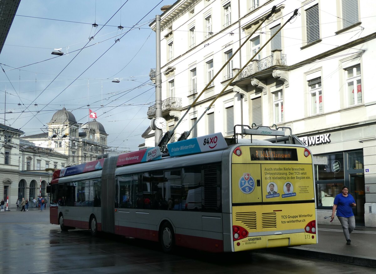 (243'017) - SW Winterthur - Nr. 173 - Solaris Gelenktrolleybus am 18. November 2022 beim Hauptbahnhof Winterthur