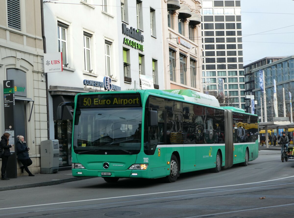 (243'813) - BVB Basel - Nr. 702/BS 6661 - Mercedes am 12. Dezember 2022 beim Bahnhof Basel