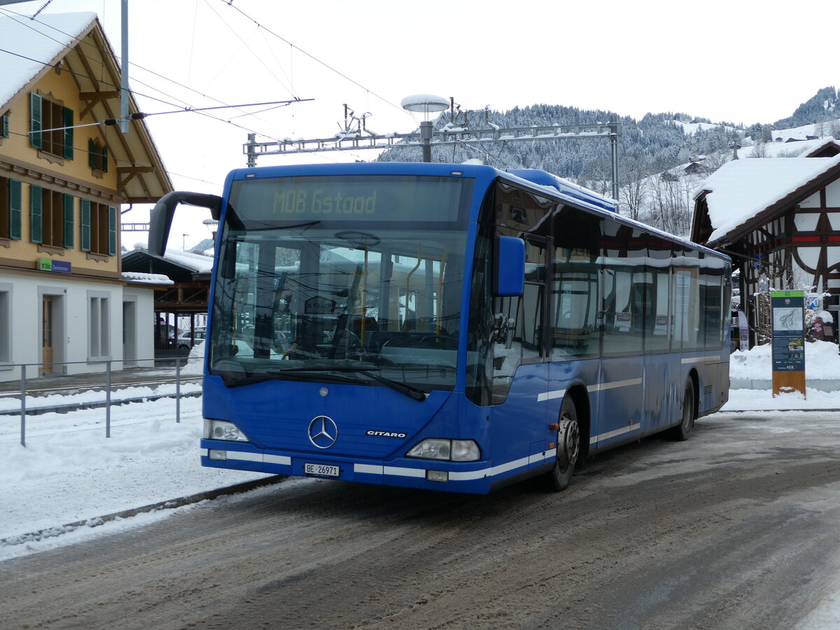 (243'848) - Tritten, Zweisimmen - BE 26'971 - Mercedes (ex BE 633'034; ex AFA Adelboden Nr. 94) am 13. Dezember 2022 beim Bahnhof Zweisimmen