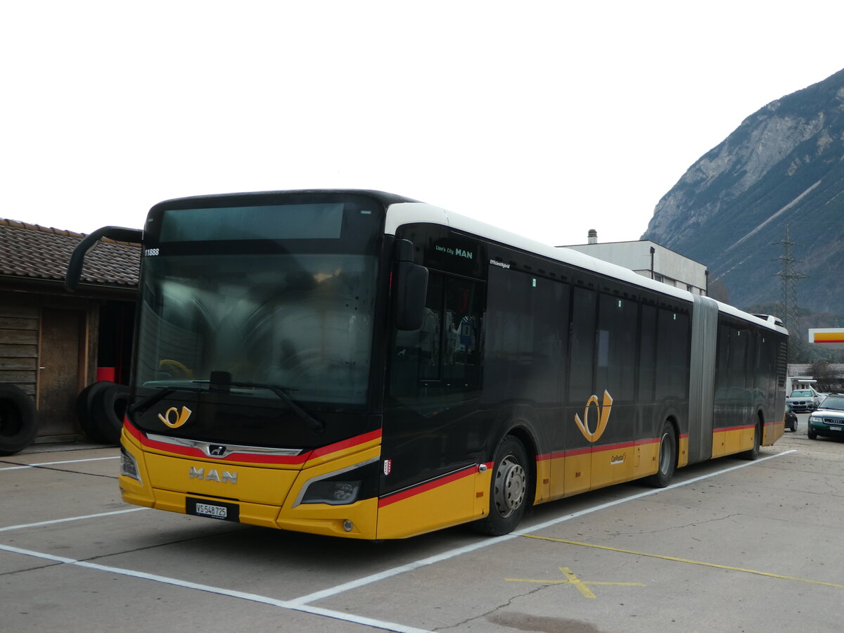 (244'123) - PostAuto Wallis - Nr. 85/VS 548'725 - MAN am 26. Dezember 2022 in Sierre, Garage TSAR