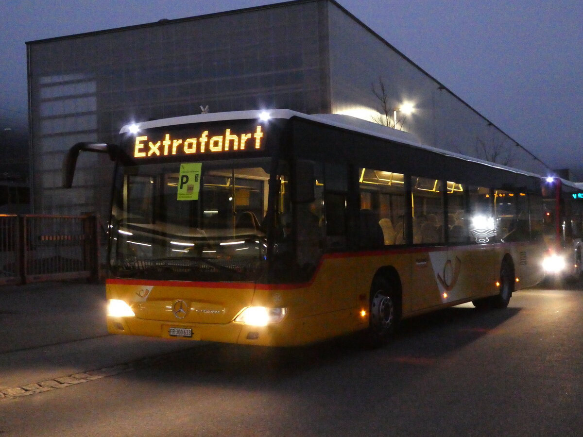 (244'461) - Wieland, Murten - Nr. 50/FR 300'633/PID 4845 - Mercedes (ex Klopfstein, Laupen Nr. 10) am 7. Januar 2023 beim Bahnhof Frutigen