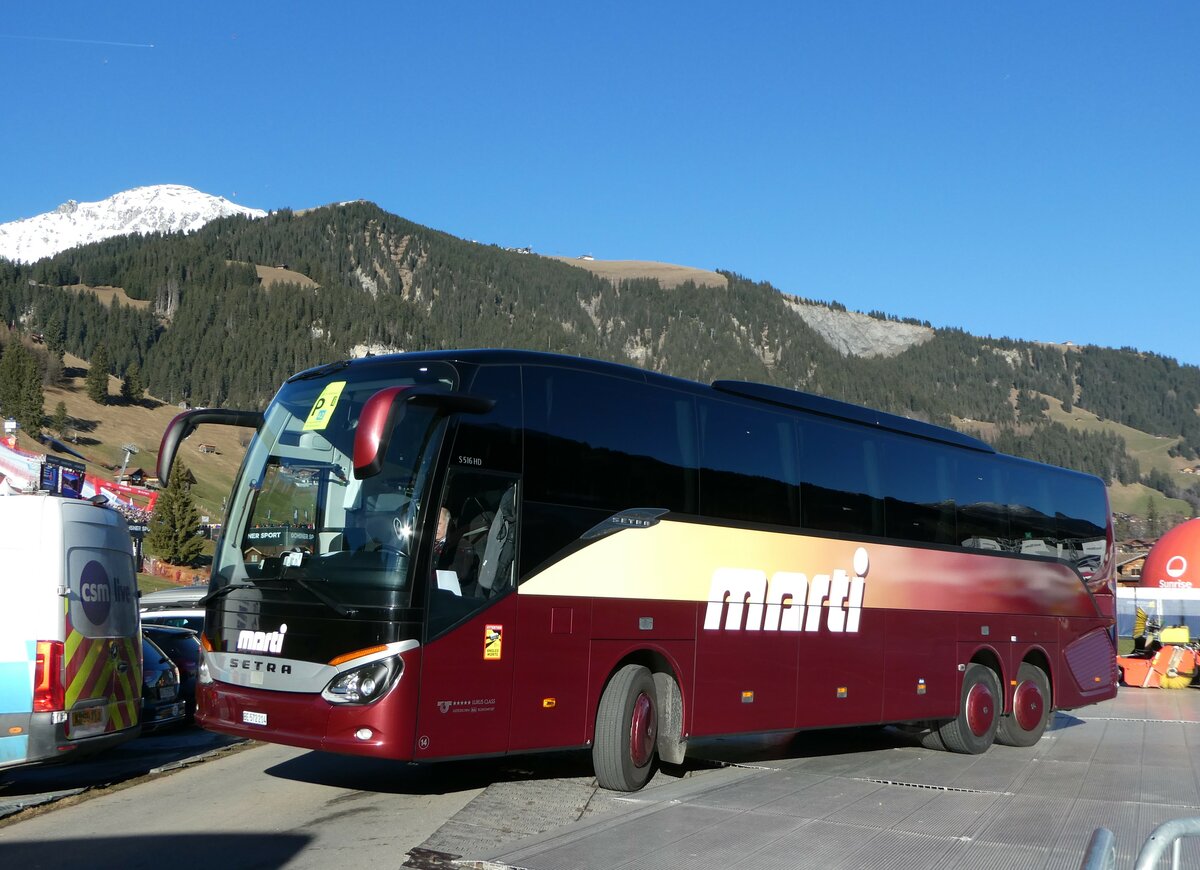 (244'631) - Marti, Kallnach - Nr. 14/BE 572'214 - Setra am 7. Januar 2023 in Adelboden, Weltcup