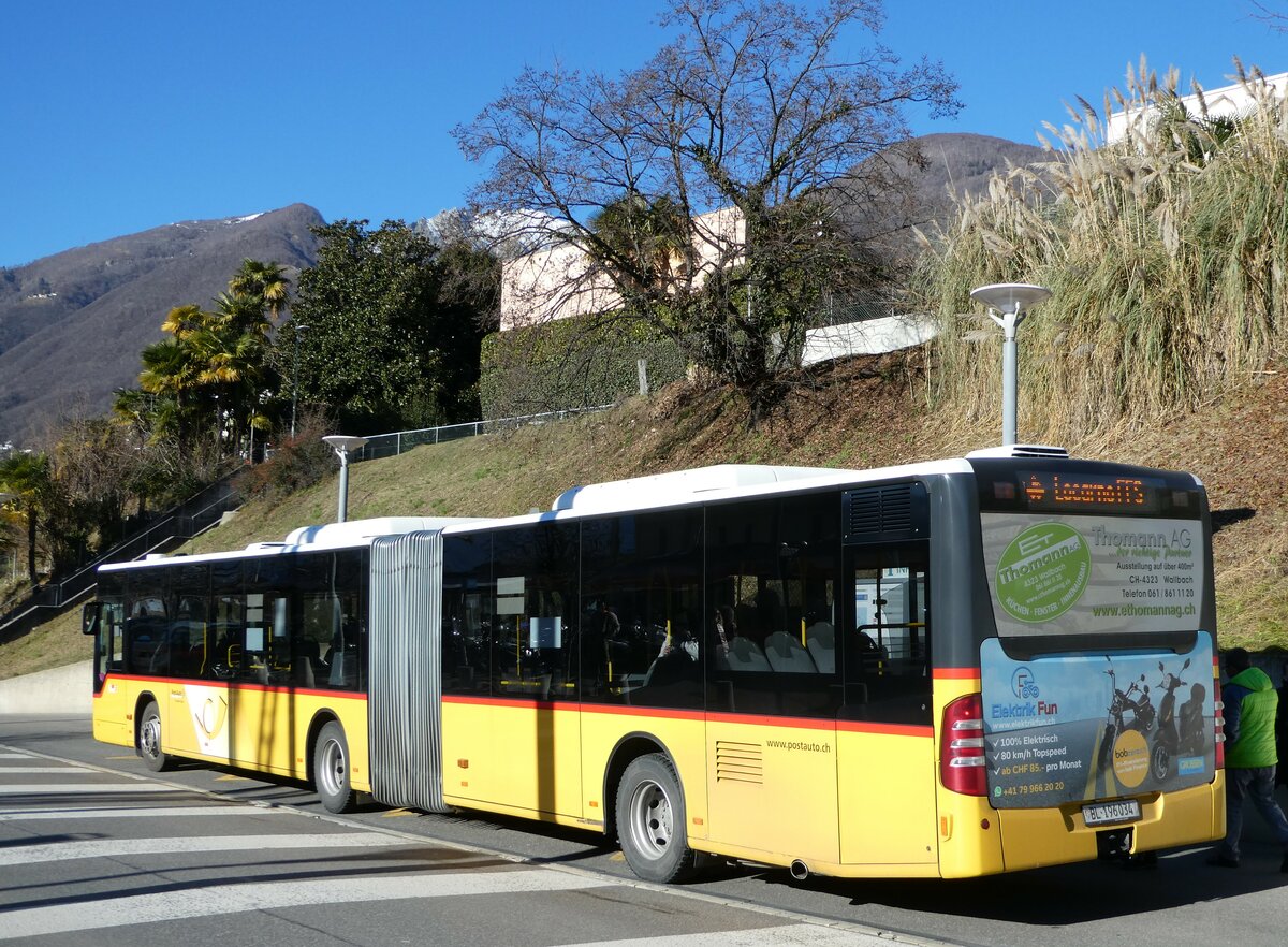 (244'905) - PostAuto Nordschweiz - BL 196'034/PID 5348 - Mercedes am 10. Januar 2023 beim Bahnhof Tenero