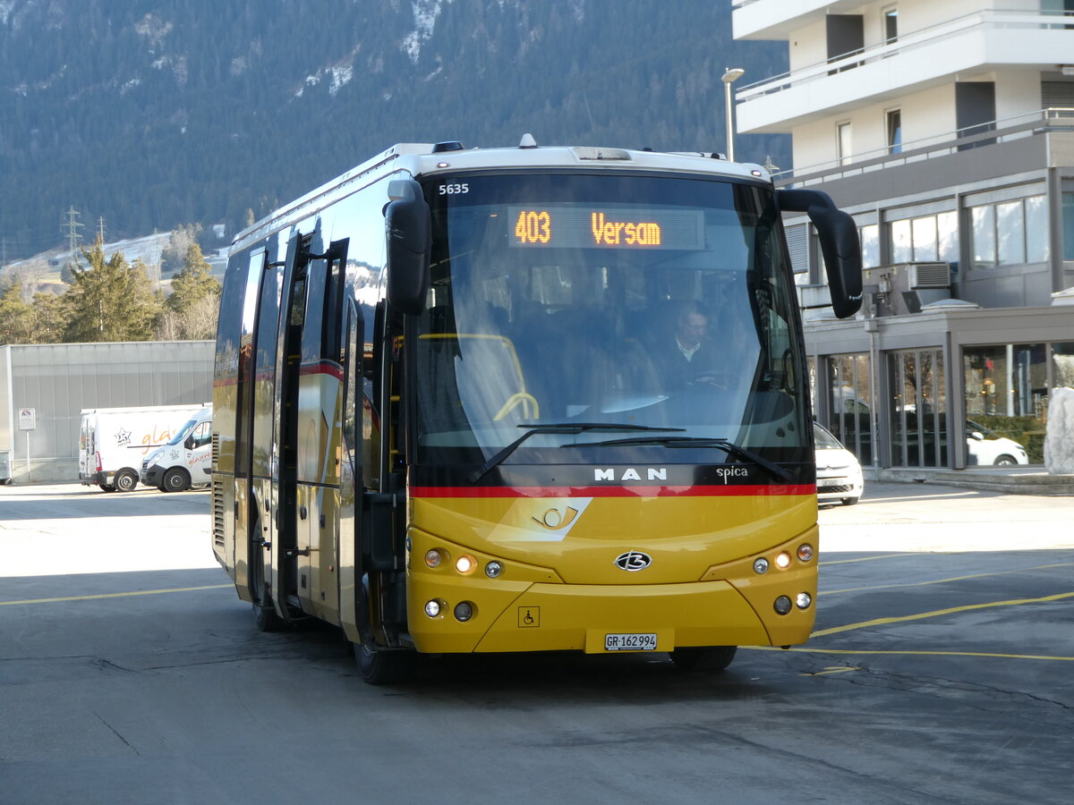 (245'134) - PostAuto Graubnden - Nr. 52/GR 162'994/PID 5635 - MAN/Beulas (ex Buchli, Versam) am 18. Januar 2023 beim Bahnhof Ilanz