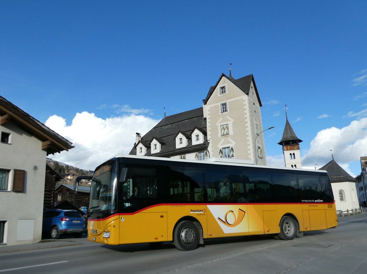 (245'158) - PostAuto Graubnden - Nr. 15/GR 162'973/PID 10'217 - Iveco (ex Fontana, Ilanz Nr. 15) am 18. Januar 2023 in Vella, Post