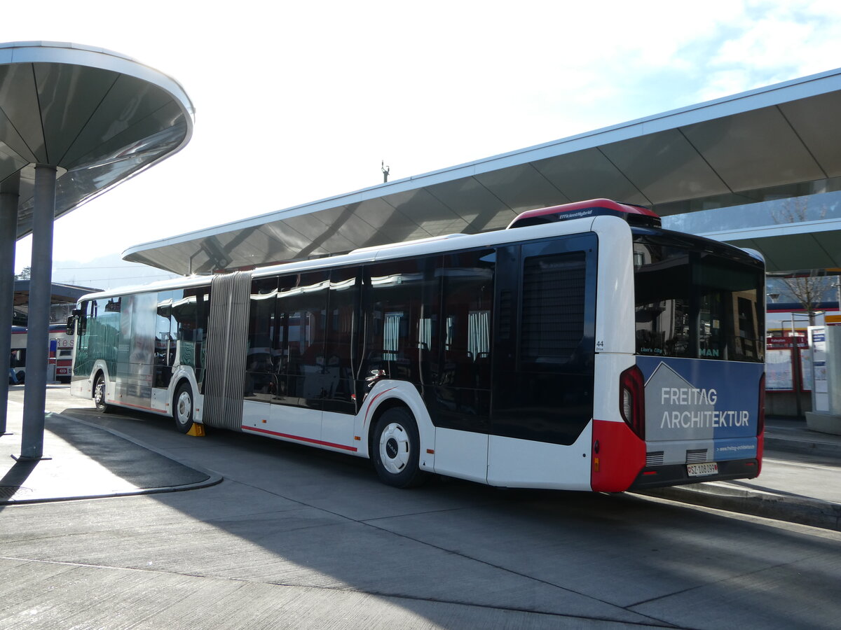 (245'709) - AAGS Schwyz - Nr. 44/SZ 108'099 - MAN am 3. Februar 2023 beim Bahnhof Arth-Goldau