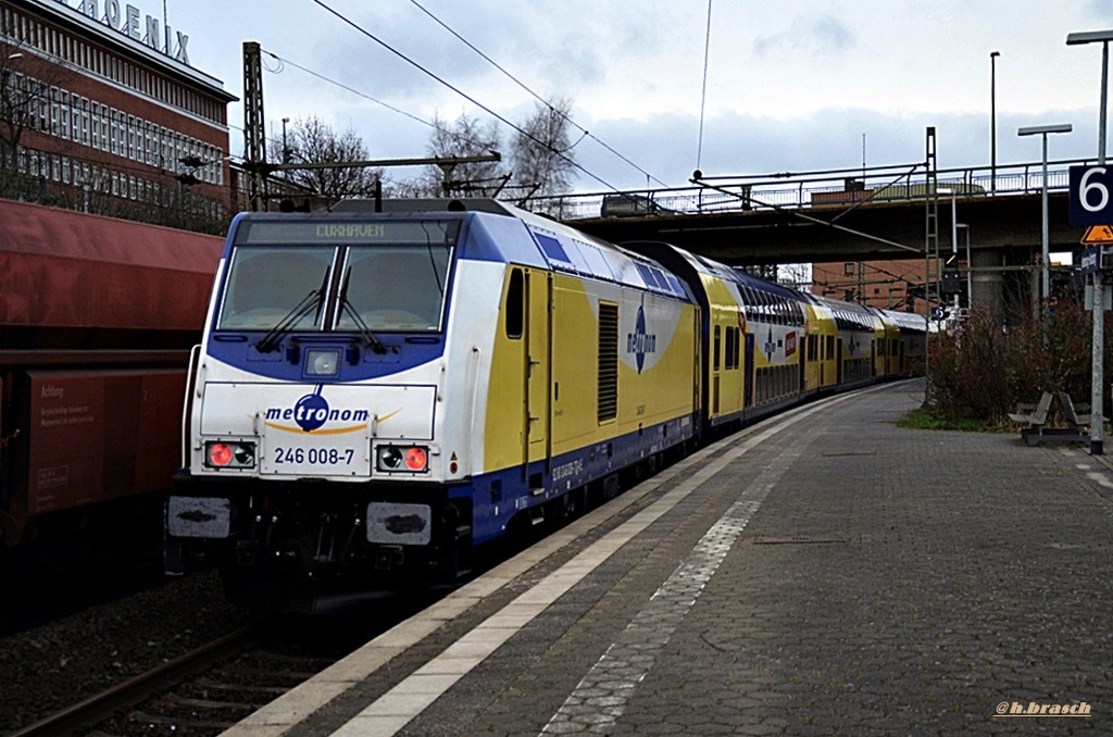 246 008-7 stand mit den ME nach cuxhafen,im bf hh-harburg,03.01.15