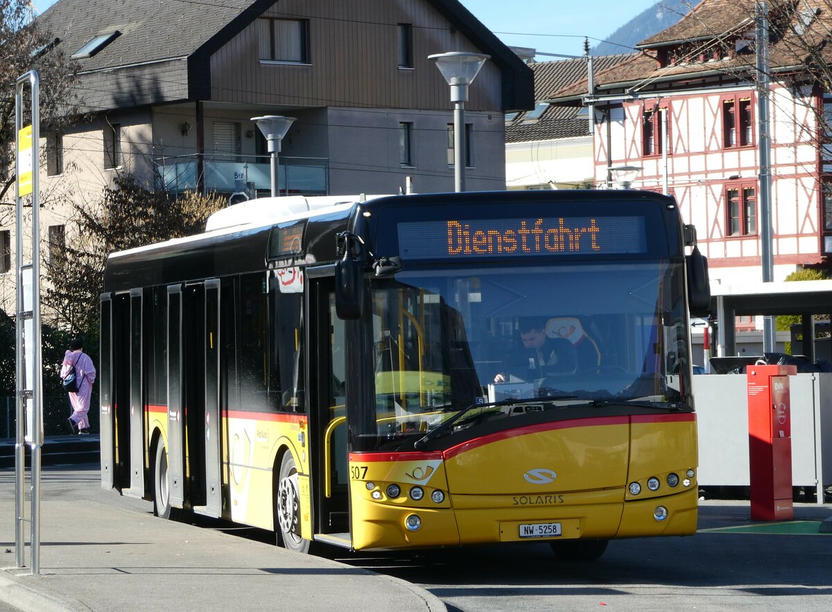 (246'153) - PostAuto Zentralschweiz - Nr. 507/NW 5258/PID 10'254 - Solaris (ex Nr.57; ex Nr. 18; ex Thepra, Stans Nr. 18) am 16. Februar 2023 beim Bahnhof Stans