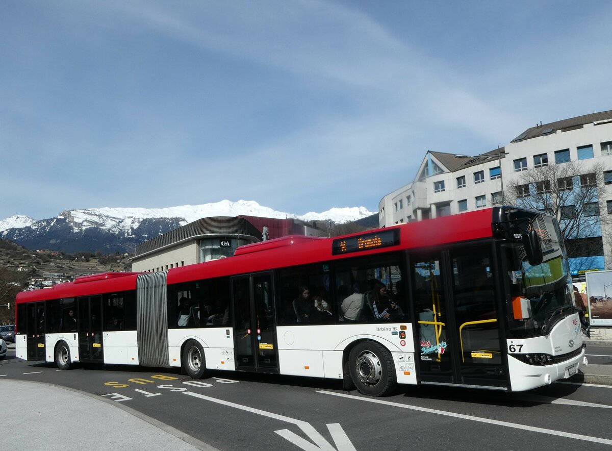 (247'260) - PostAuto Wallis - Nr. 67/VS 429'479/PID 10'175 - Solaris am 16. Mrz 2023 beim Bahnhof Sion