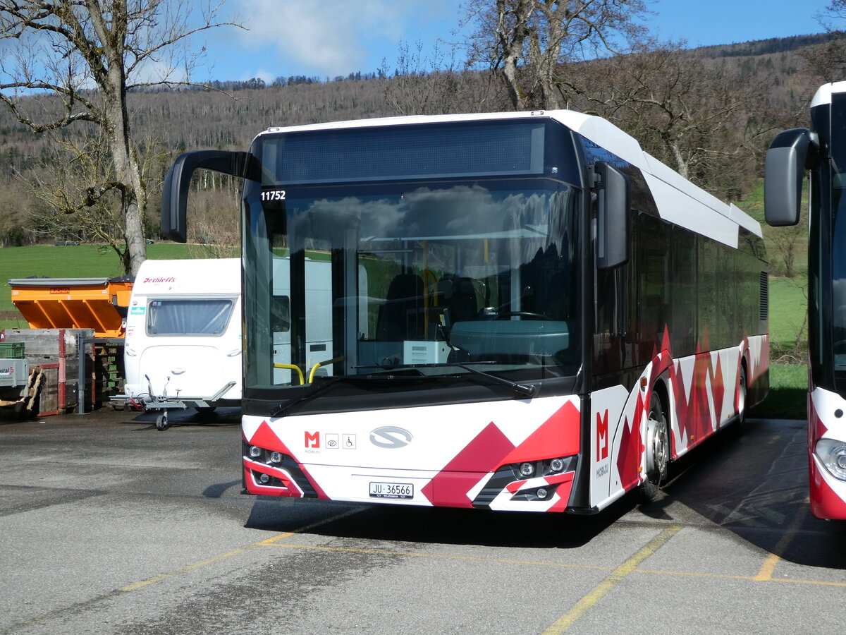 (247'617) - CarPostal Ouest - JU 36'566/PID 11'752 - Solaris am 25. Mrz 2023 in Develier, Parkplatz