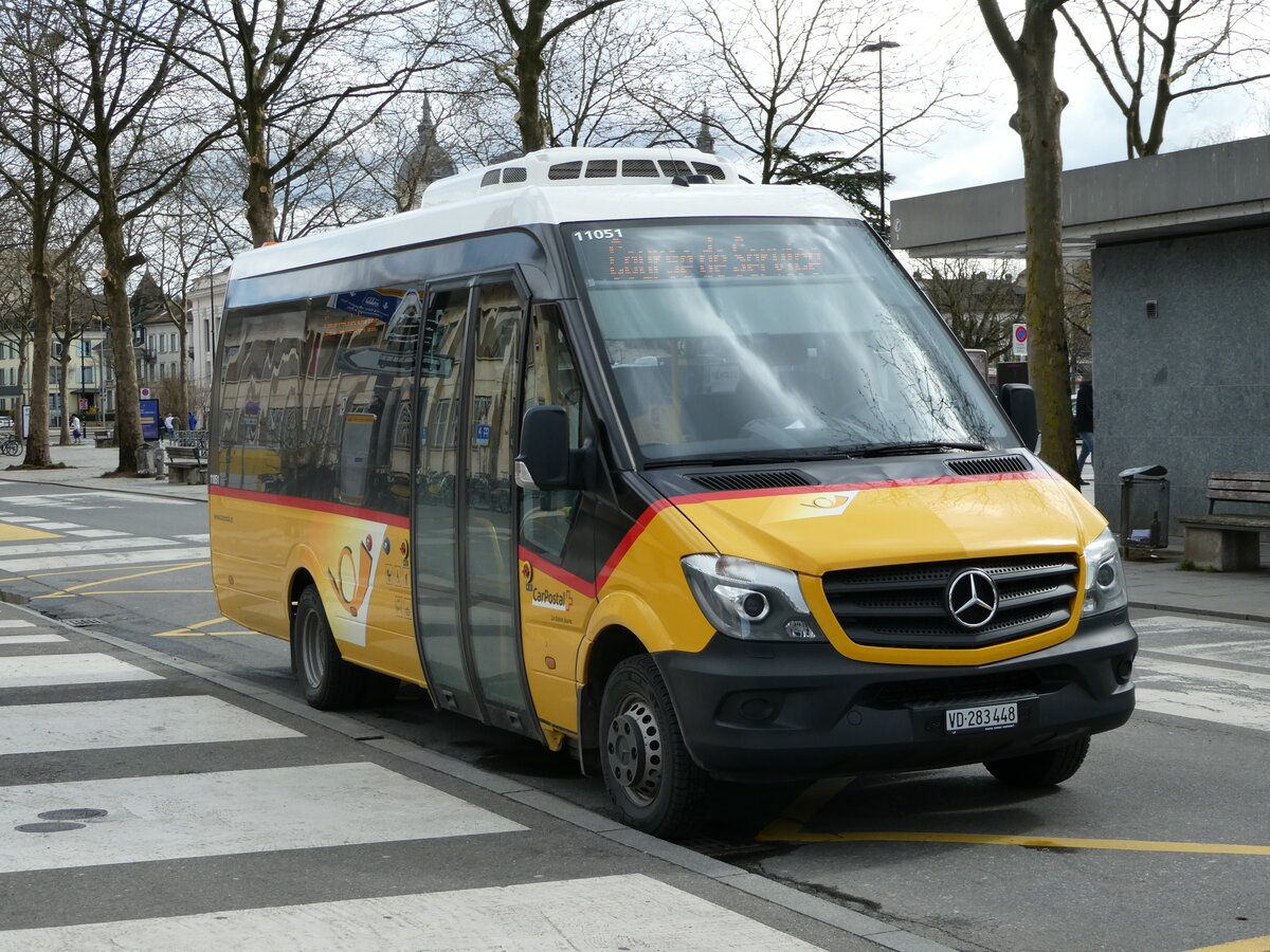 (247'691) - CarPostal Ouest - VD 283'448/PID 11'051 - Mercedes (ex JU 46'244) am 25. Mrz 2023 beim Bahnhof Yverdon