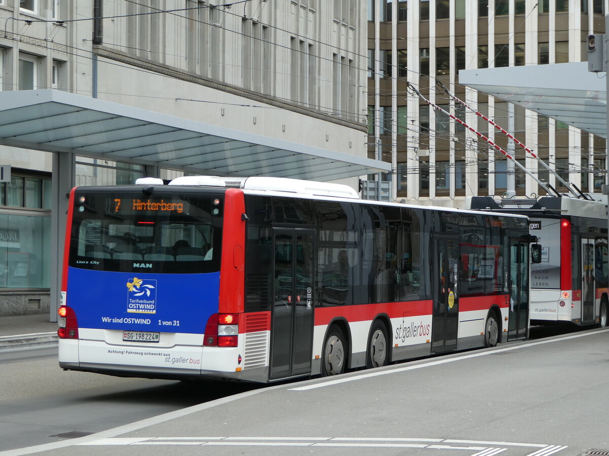 (248'455) - St. Gallerbus, St. Gallen - Nr. 224/SG 198'224 - MAN am 13. April 2023 beim Bahnhof St. Gallen