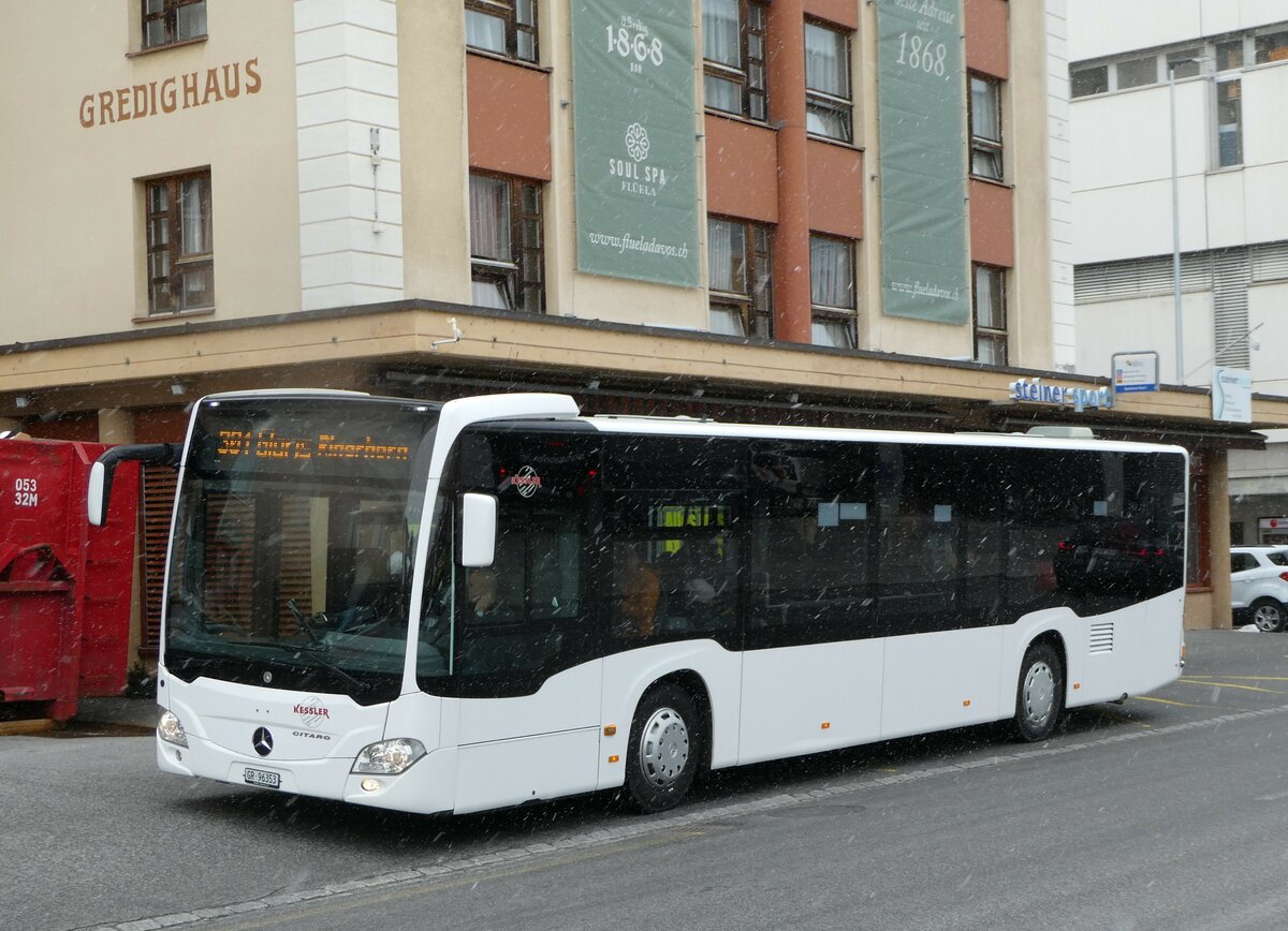 (248'639) - Kessler, Davos - GR 96'353 - Mercedes am 15. April 2023 beim Bahnhof Davos Dorf