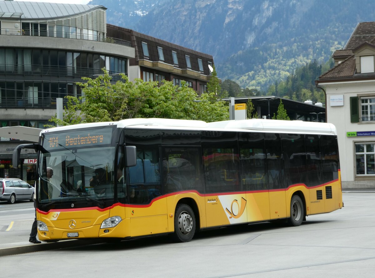 (249'438) - PostAuto Bern - BE 610'533/PID 11'684 - Mercedes am 2. Mai 2023 beim Bahnhof Interlaken West