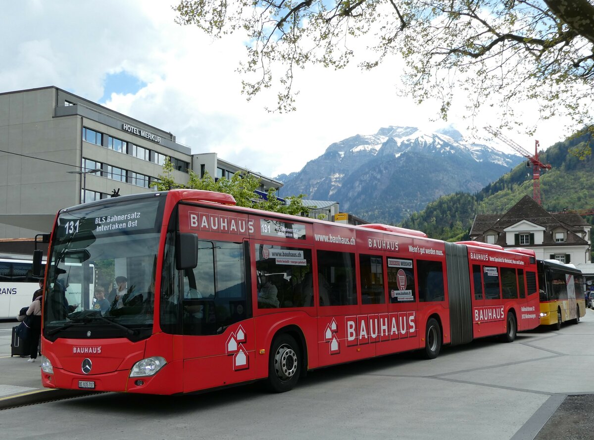 (249'444) - STI Thun - Nr. 707/BE 835'707 - Mercedes am 2. Mai 2023 beim Bahnhof Interlaken West