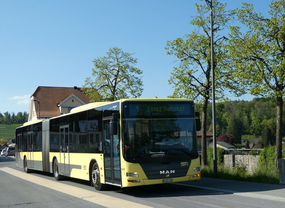 (249'500) - STI Thun - Nr. 140/BE 801'140 - MAN am 3. Mai 2023 beim Bahnhof Spiez