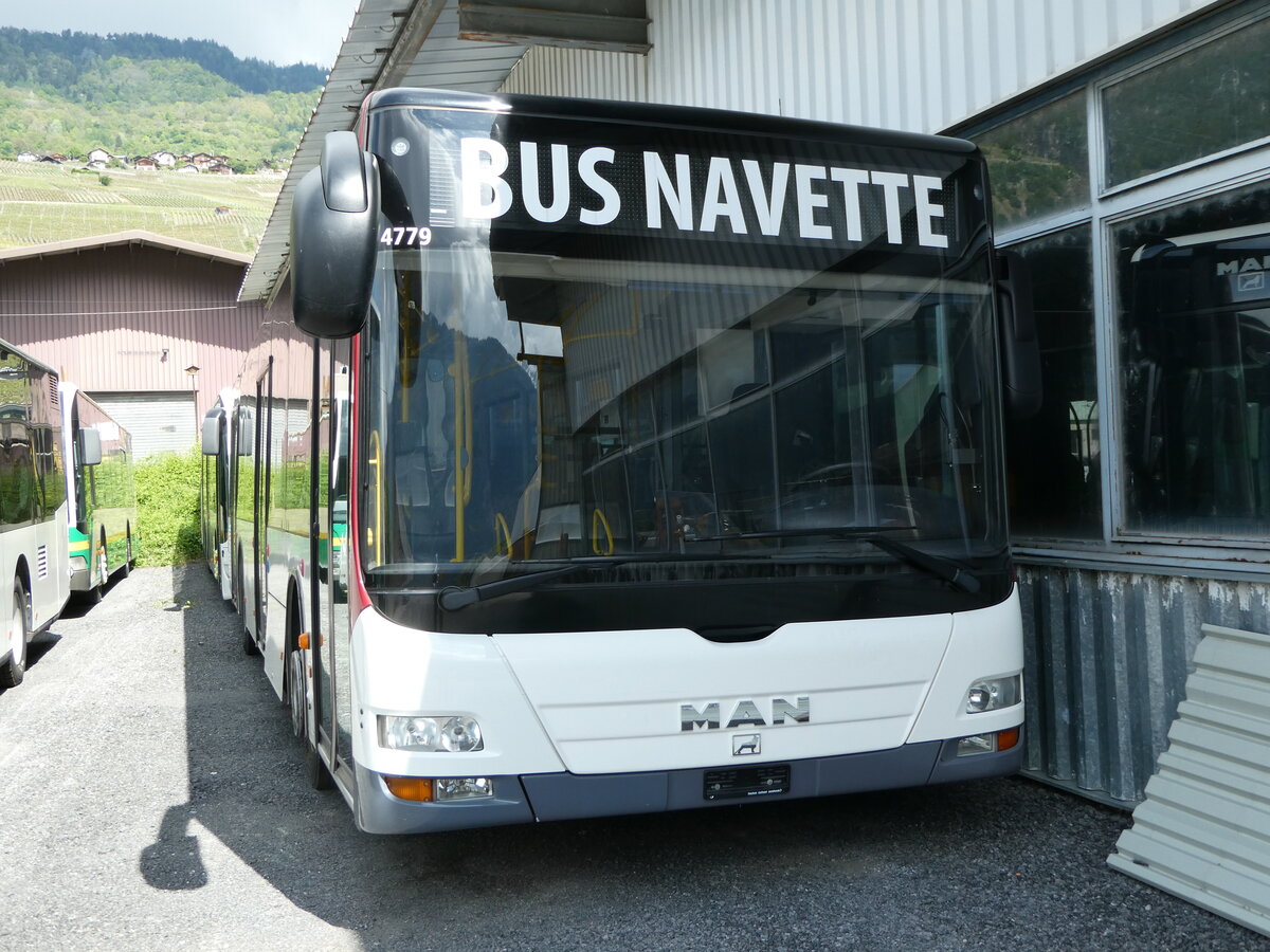 (249'953) - Buchard, Leytron - (VS 1071) - MAN (ex PostAuto Wallis Nr. 69/PID 4779; ex Lathion, Sion Nr. 69) am 13. Mai 2023 in Leytron, Garage