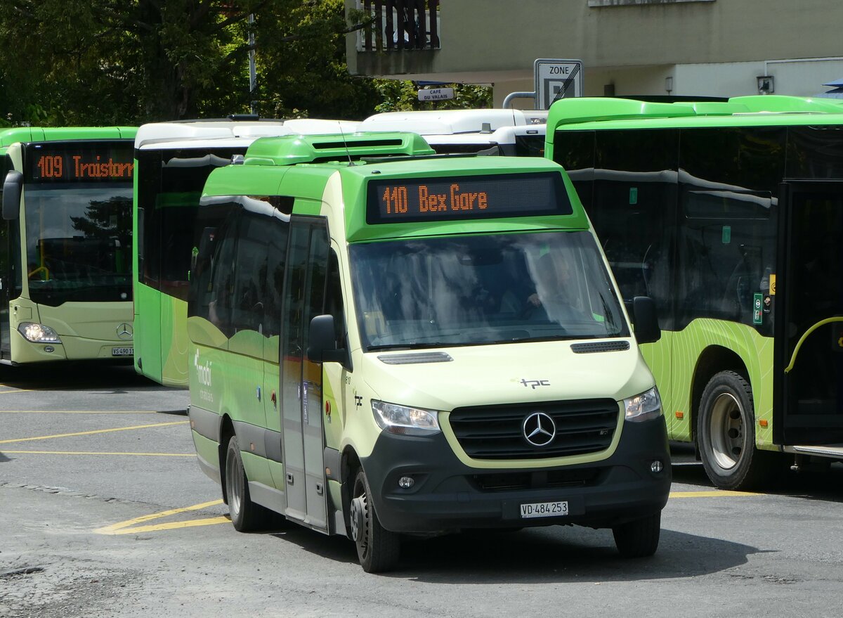 (249'976) - TPC Aigle - Nr. 610/VD 484'253 - Mercedes/ProBus am 13. Mai 2023 beim Bahnhof Monthey CFF