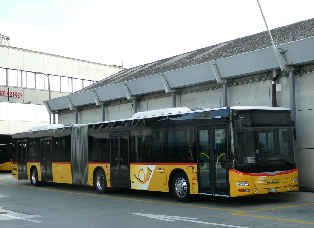 (250'132) - PostAuto Bern - Nr. 10'537/BE 827'668/PID 10'537 - MAN (ex Nr. 668) am 18. Mai 2023 in Bern, Postautostation