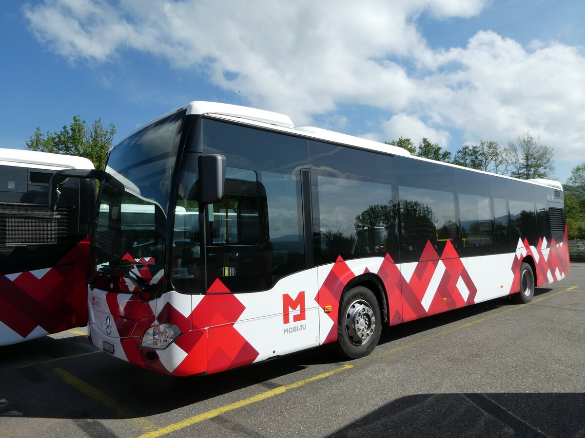 (250'152) - CarPostal Ouest - JU 52'439/PID 11'325 - Mercedes am 18. Mai 2023 in Develier, Parkplatz