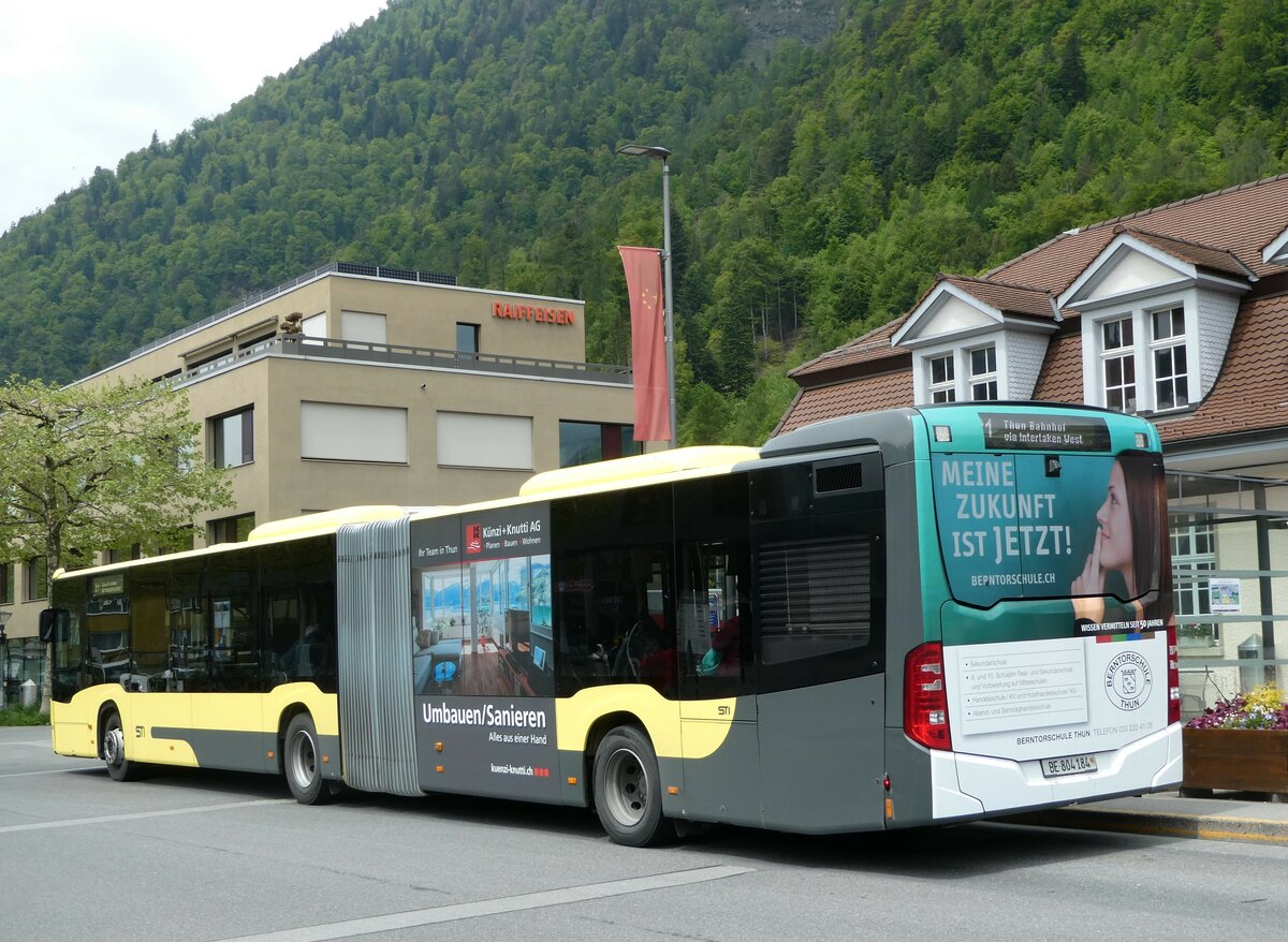 (250'257) - STI Thun - Nr. 184/BE 804'184 - Mercedes am 19. Mai 2023 beim Bahnhof Interlaken Ost