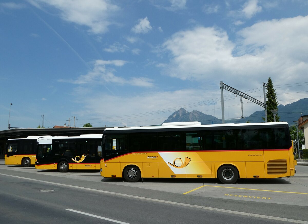 (250'890) - PostAuto Zentralschweiz - Nr. 406/OW 10'006/PID 5538 - Irisbus (ex Nr. 3; ex Dillier, Sarnen Nr. 3) am 1. Juni 2023 beim Bahnhof Sarnen