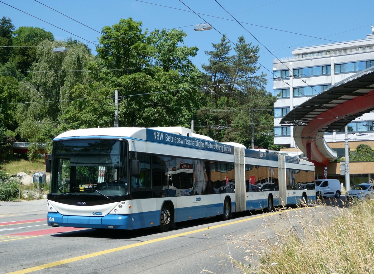 (251'461) - VBZ Zrich - Nr. 64 - Hess/Hess Doppelgelenktrolleybus am 13. Juni 2023 in Zrich, Bucheggplatz