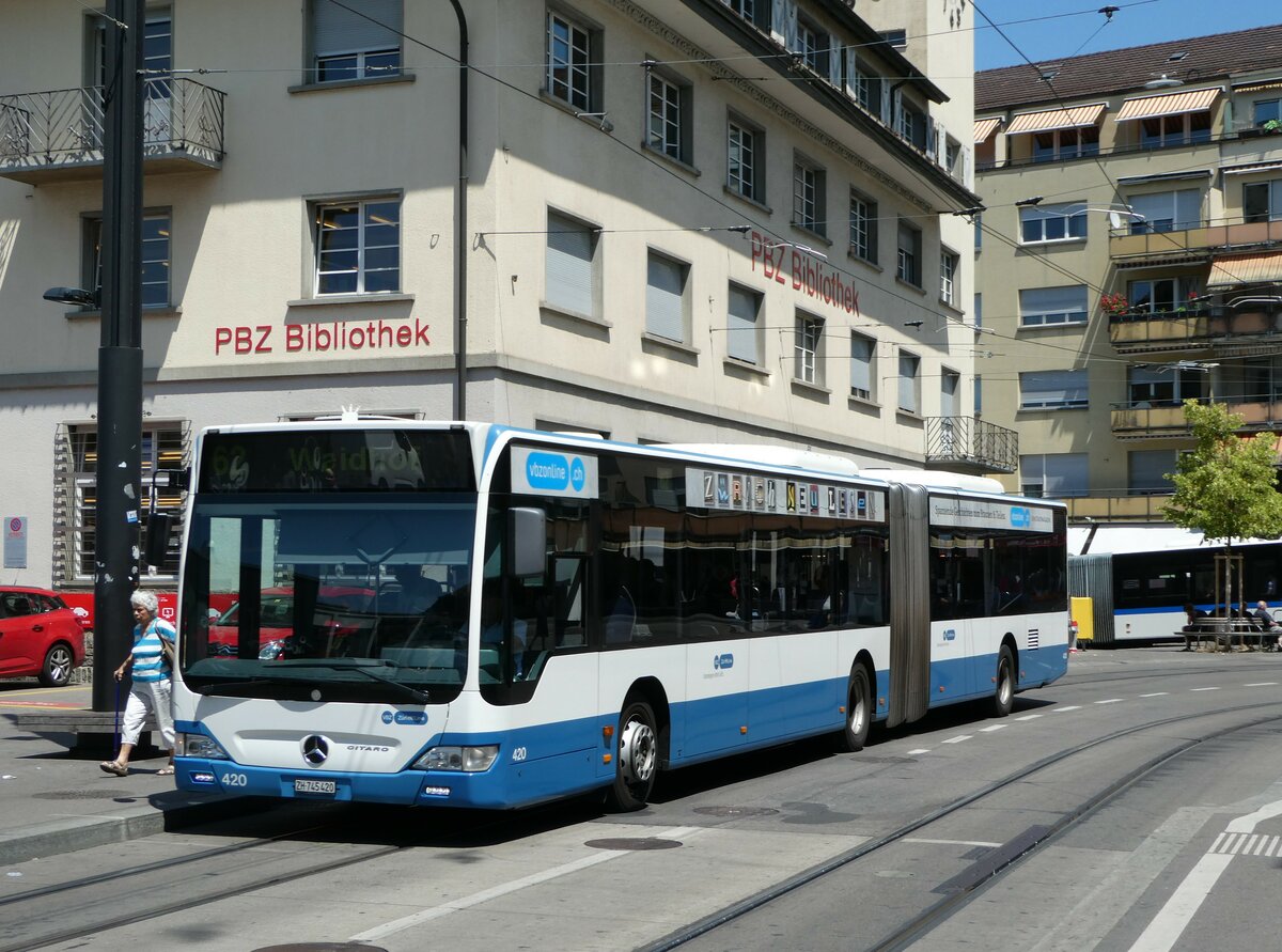 (251'470) - VBZ Zrich - Nr. 420/ZH 745'420 - Mercedes am 13. Juni 2023 beim Bahnhof Zrich Oerlikon