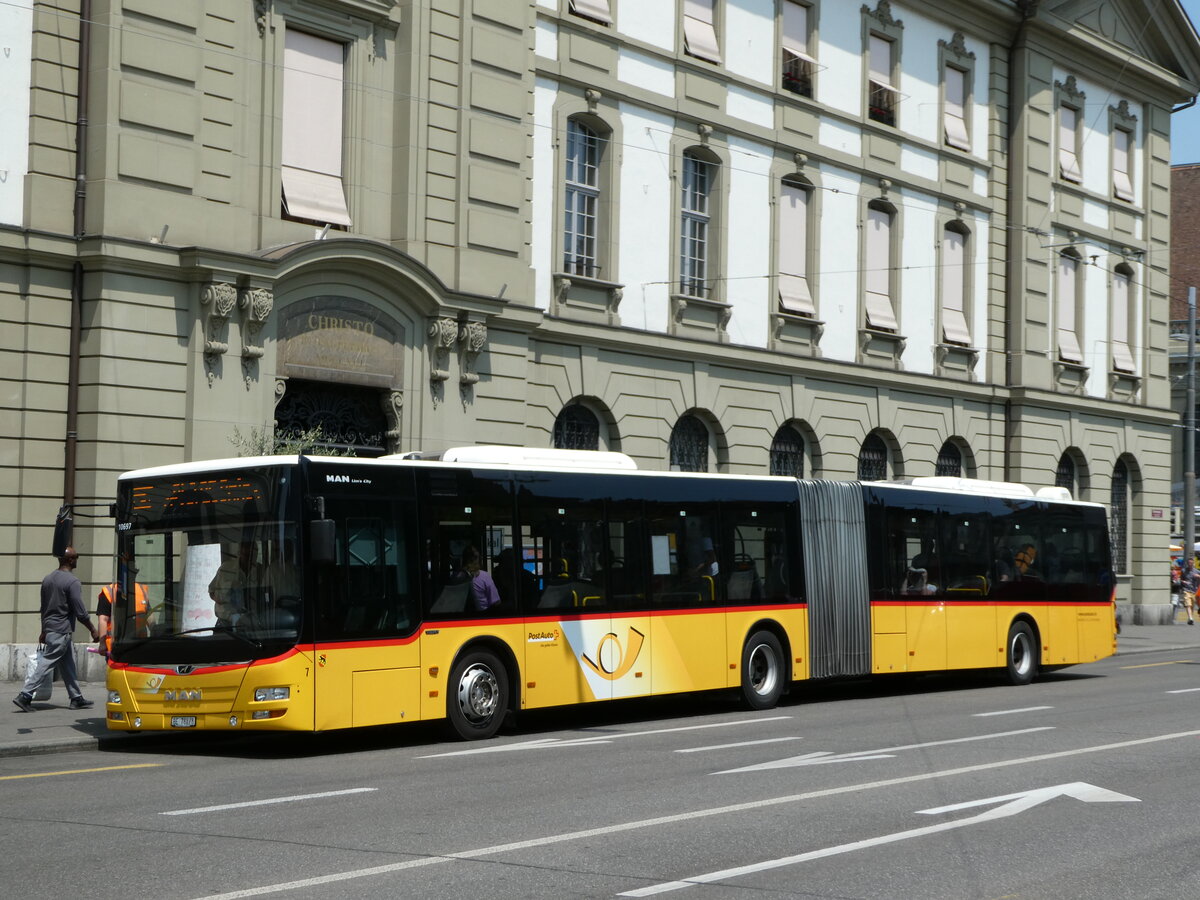 (251'628) - Steiner, Ortschwaben - Nr. 7/BE 78'878/PID 10'697 - MAN am 17. Juni 2023 beim Bahnhof Bern