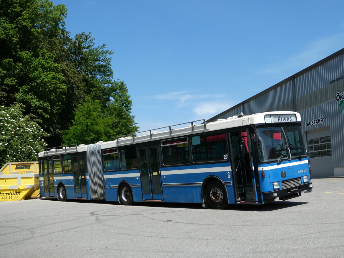 (251'752) - Krauer, Kehrsatz - Volvo/R&J (ex VBL Luzern Nr. 111) am 18. Juni 2023 in Burgdorf, kihof Ziegelgut