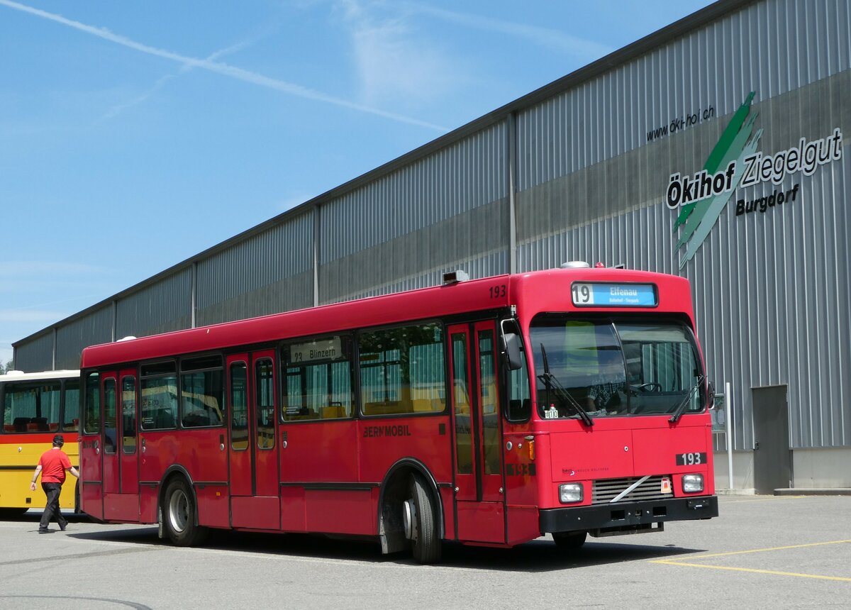 (251'771) - Bernmobil, Bern (SOB) - Nr. 193 - Volvo/Gangloff am 18. Juni 2023 in Burgdorf, kihof Ziegelgut