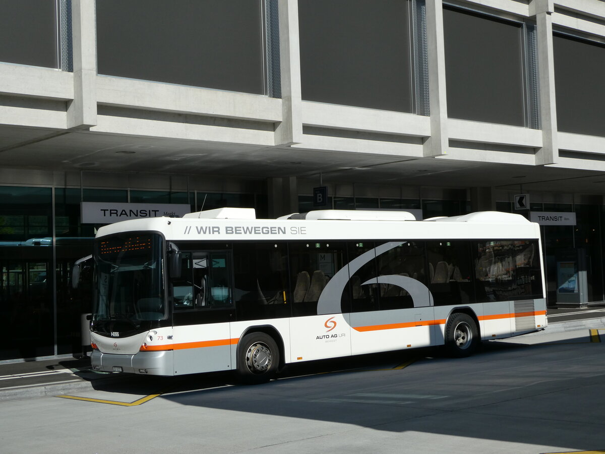 (252'681) - AAGU Altdorf - Nr. 73/UR 9327/PID 11'607 - Scania/Hess am 15. Juli 2023 beim Bahnhof Altdorf