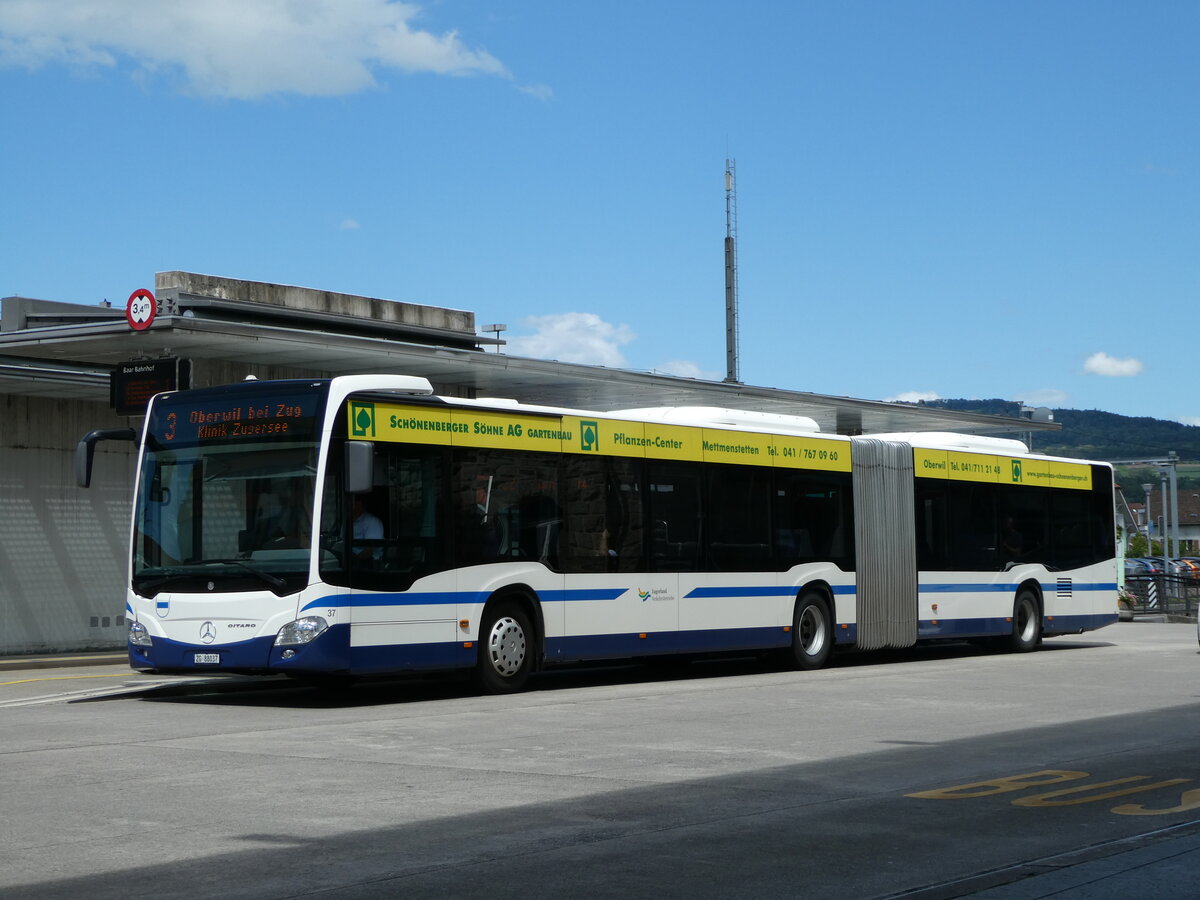 (253'360) - ZVB Zug -Nr. 37/ZG 88'037 - Mercedes am 3. August 2023 beim Bahnhof Baar