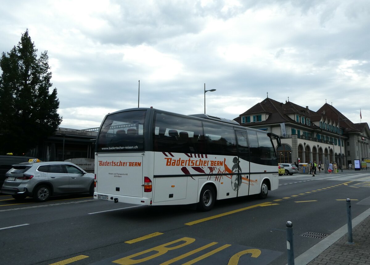 (253'873) - Badertscher, Bern - BE 158'691 - Mercedes/Auwrter am 17. August 2023 beim Bahnhof Thun