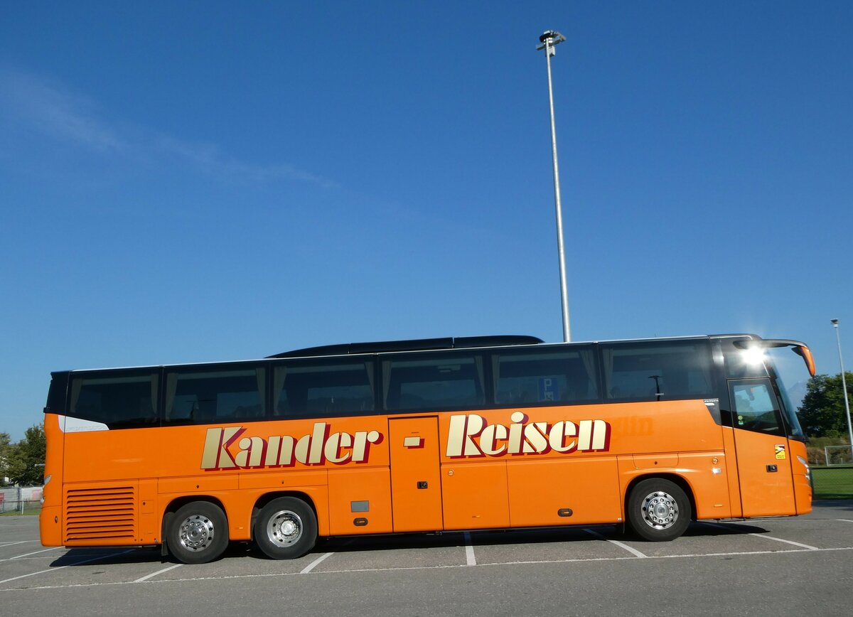 (254'829) - Kander-Reisen, Frutigen - BE 44'998 - VDL am 5. September 2023 in Thun-Lerchenfeld, Waldeck