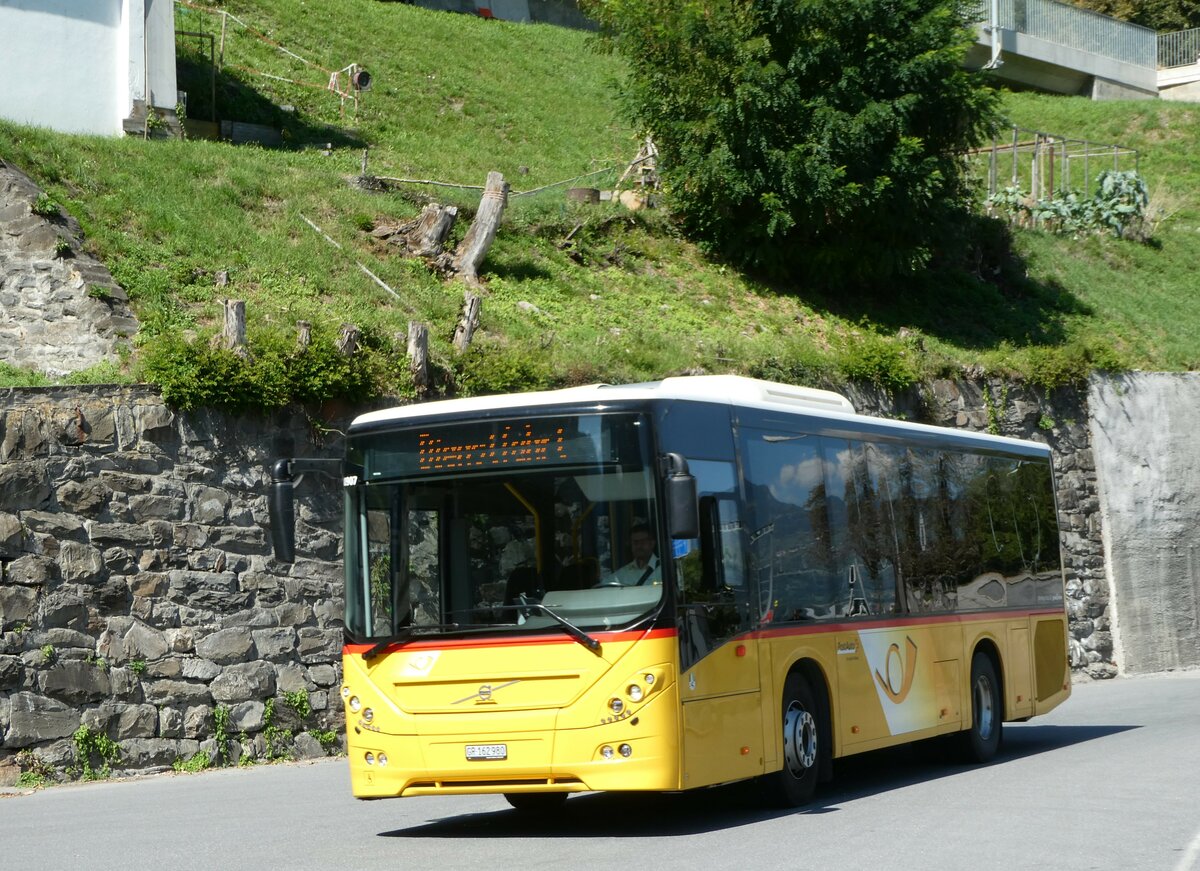 (254'912) - PostAuto Graubnden - GR 162'980/PID 10'907 - Volvo am 8. September 2023 in Thusis, Postautostation