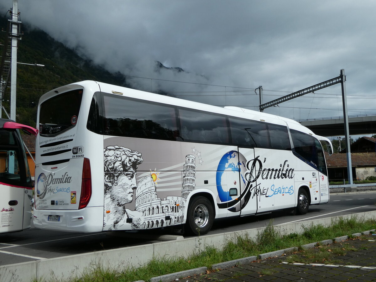 (255'467) - Aus Italien: D'Emilia Travel, Roma - FN-636 GD - Irizar am 22. September 2023 beim Bahnhof Interlaken Ost