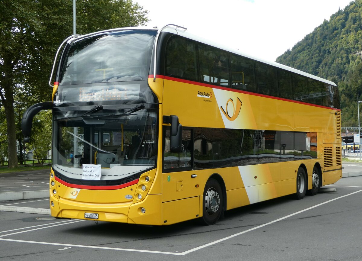 (255'471) - PostAuto Ostschweiz - SG 445'305/PID 10'869 - Alexander Dennis (ex AR 45'267) am 22. September 2023 beim Bahnhof Interlaken Ost