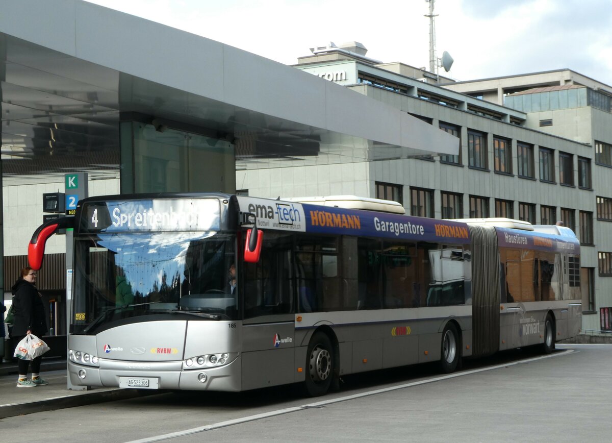 (256'773) - RVBW Wettingen - Nr. 185/AG 523'306 - Solaris (ex AAGR Rothenburg Nr. 3) am 6. November 2023 beim Bahnhof Wettingen