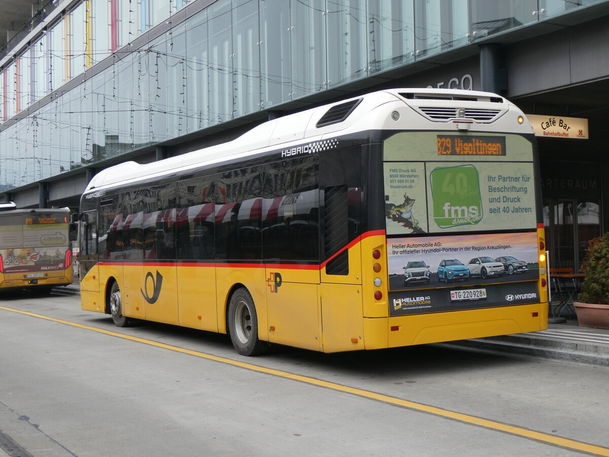 (258'553) - PostAuto Ostschweiz - TG 220'928/PID 11'133 - Volvo am 9. Januar 2024 beim Bahnhof Frauenfeld