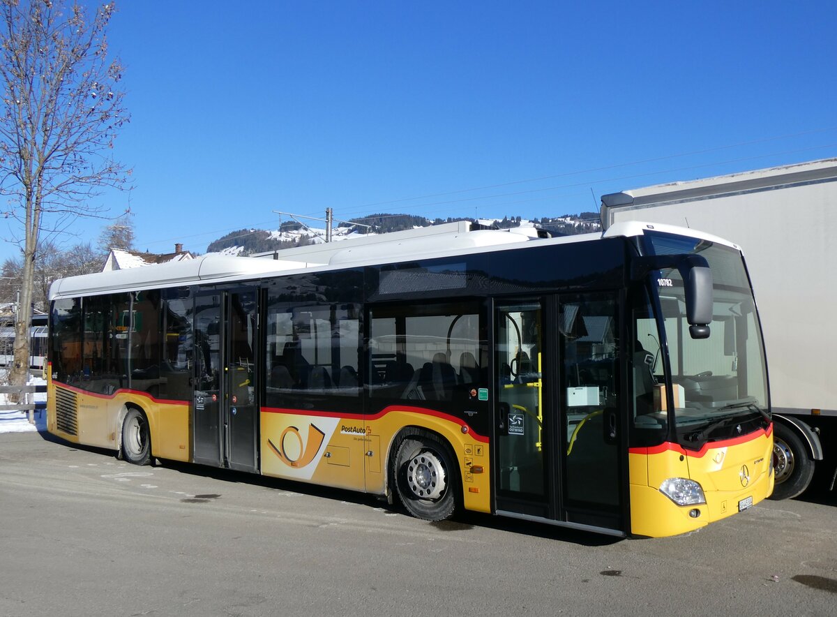 (258'682) - PostAuto Ostschweiz - SG 445'304/PID 10'782 - Mercedes am 13. Januar 2024 in Nesslau, Garage