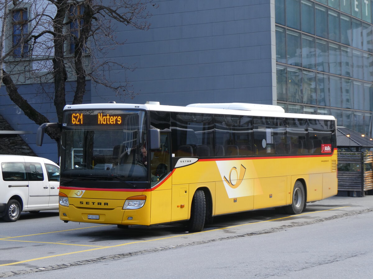 (259'525) - PostAuto Wallis - VS 403'660/PID 5623 - Setra am 23. Februar 2024 beim Bahnhof Brig