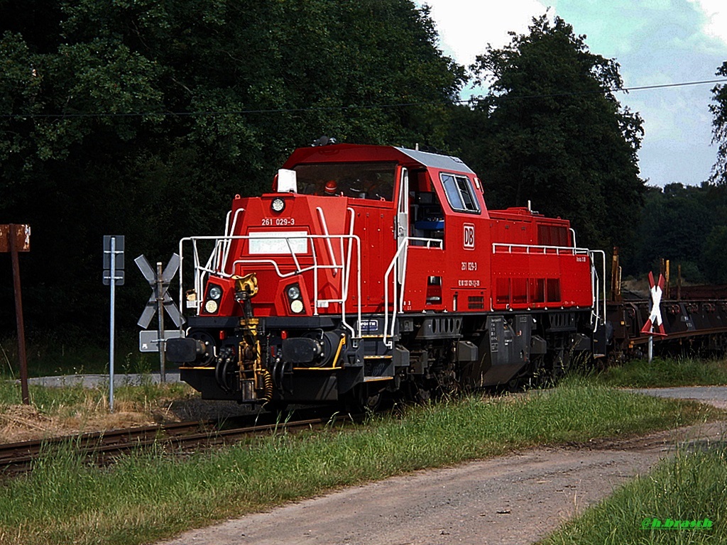 261 029-3 bei der abfahrt mit einen ganzzug vom bhf glinde,datum 28.07.14