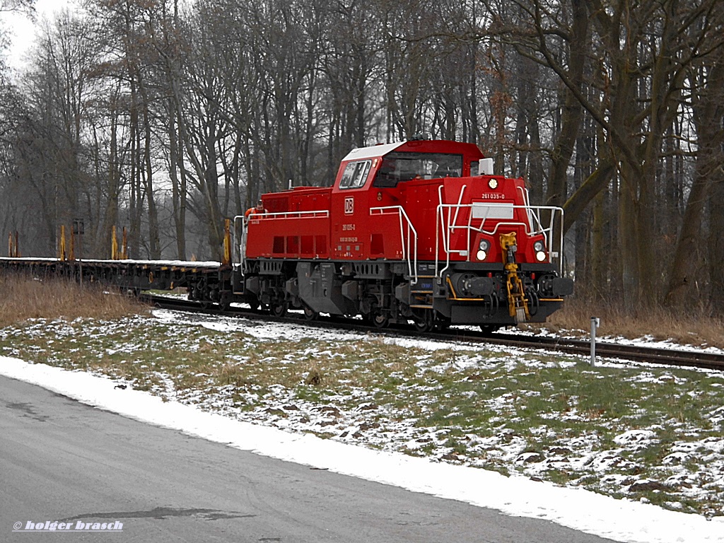 261 035-0 fuhr am 29.01.14 von koops zum bhf glinde